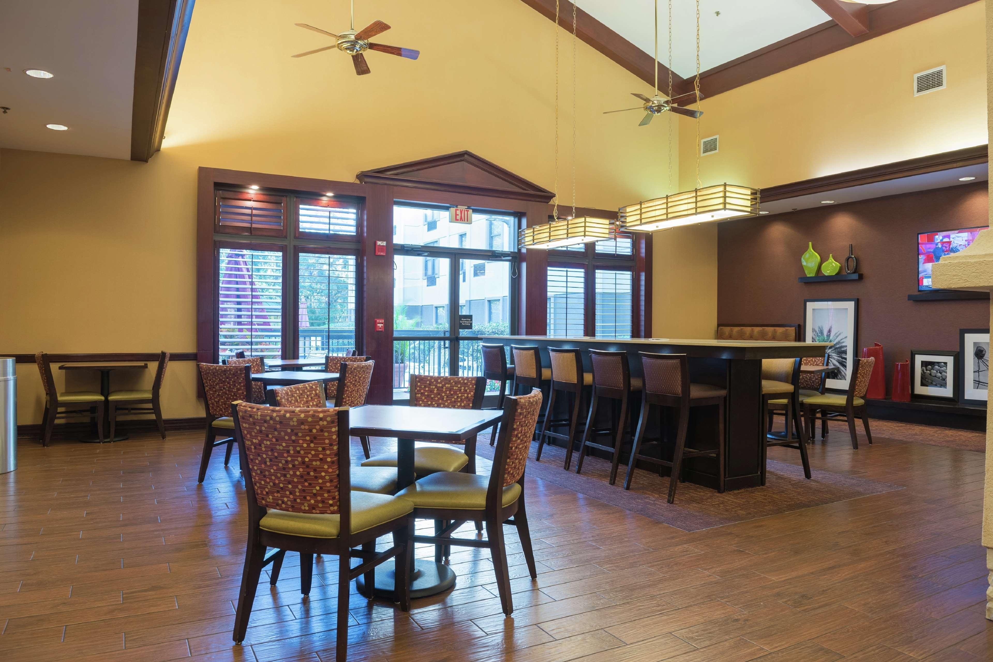 Hampton Inn & Suites Tampa-North מראה חיצוני תמונה