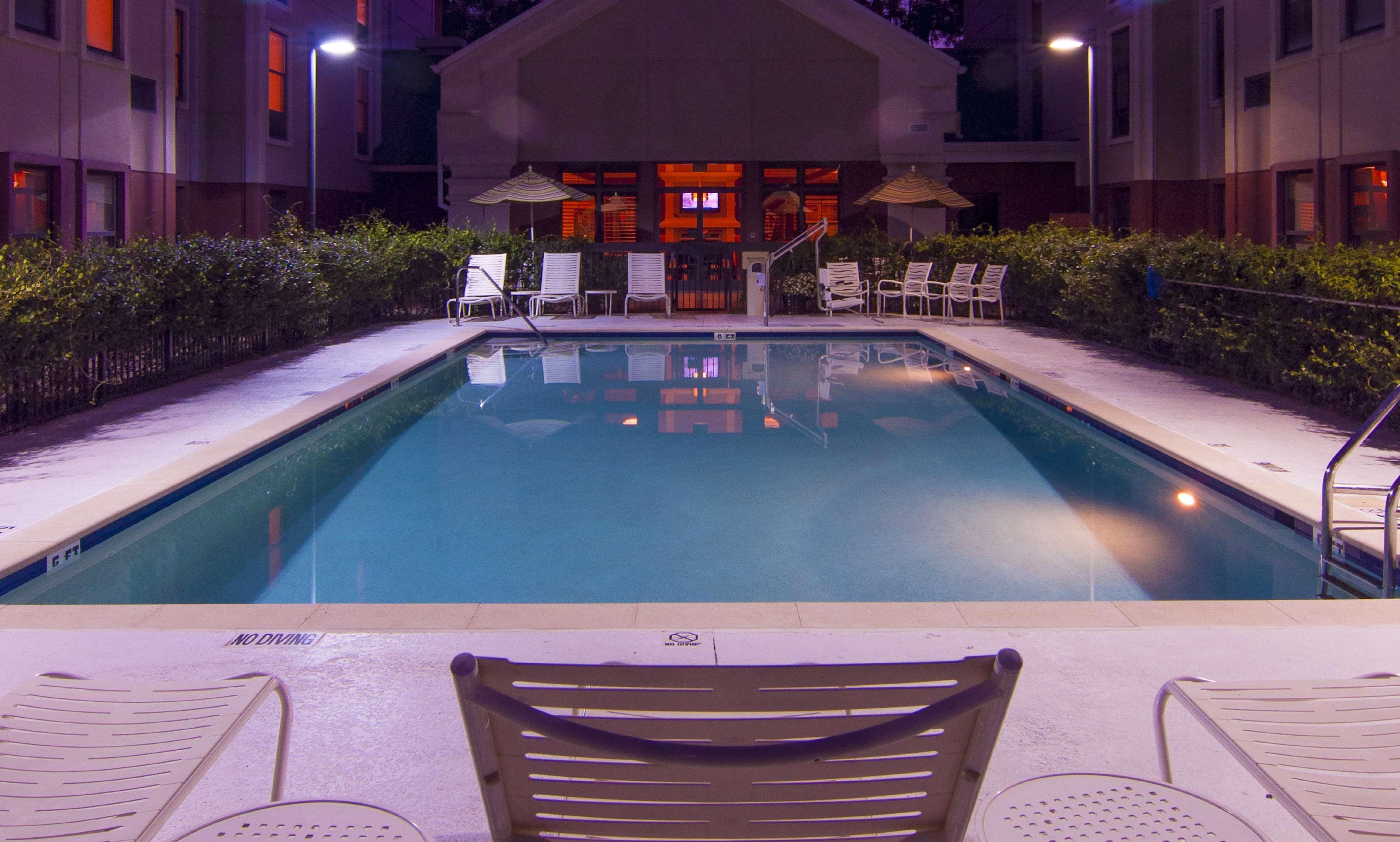 Hampton Inn & Suites Tampa-North מראה חיצוני תמונה
