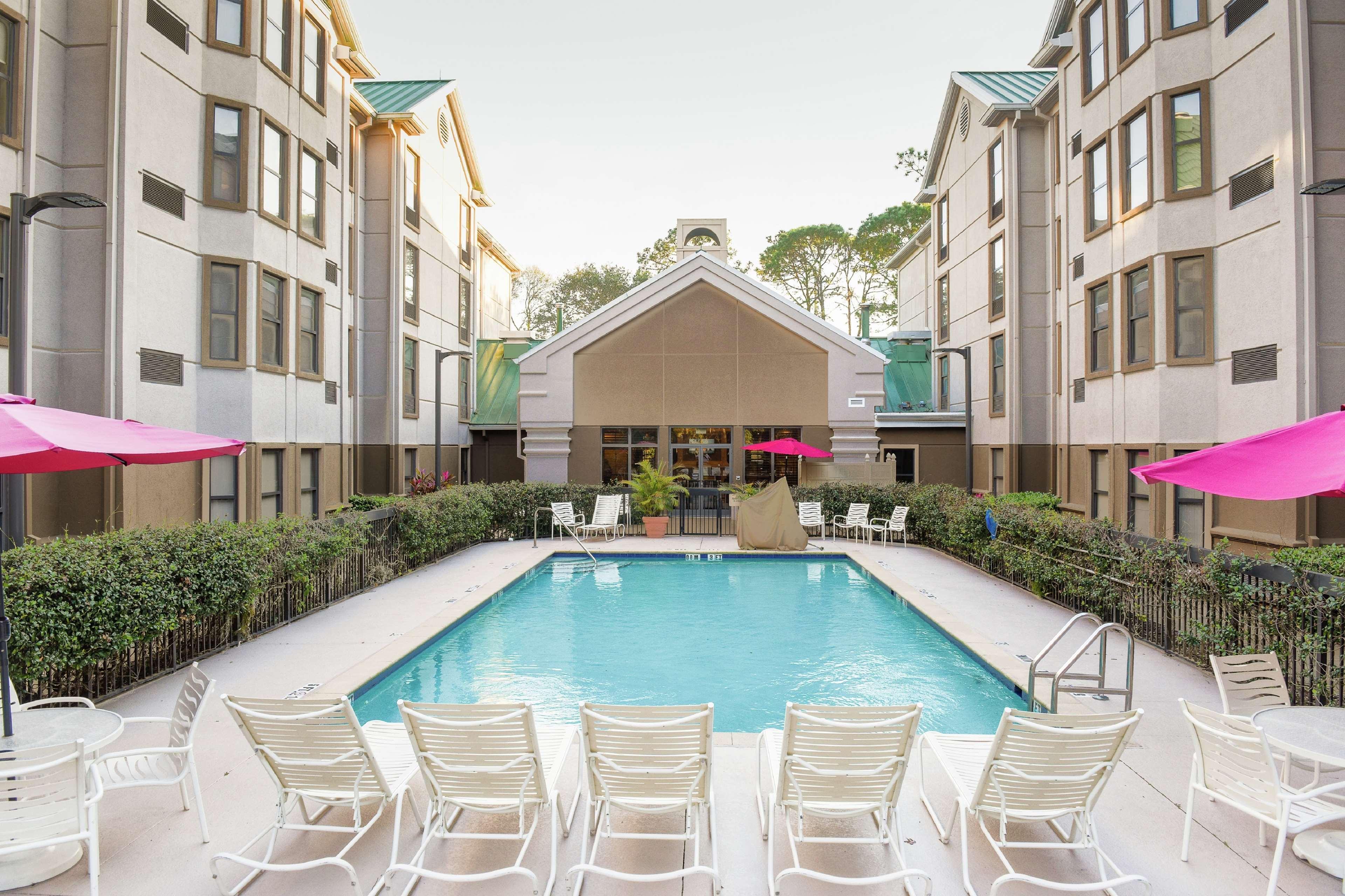 Hampton Inn & Suites Tampa-North מראה חיצוני תמונה