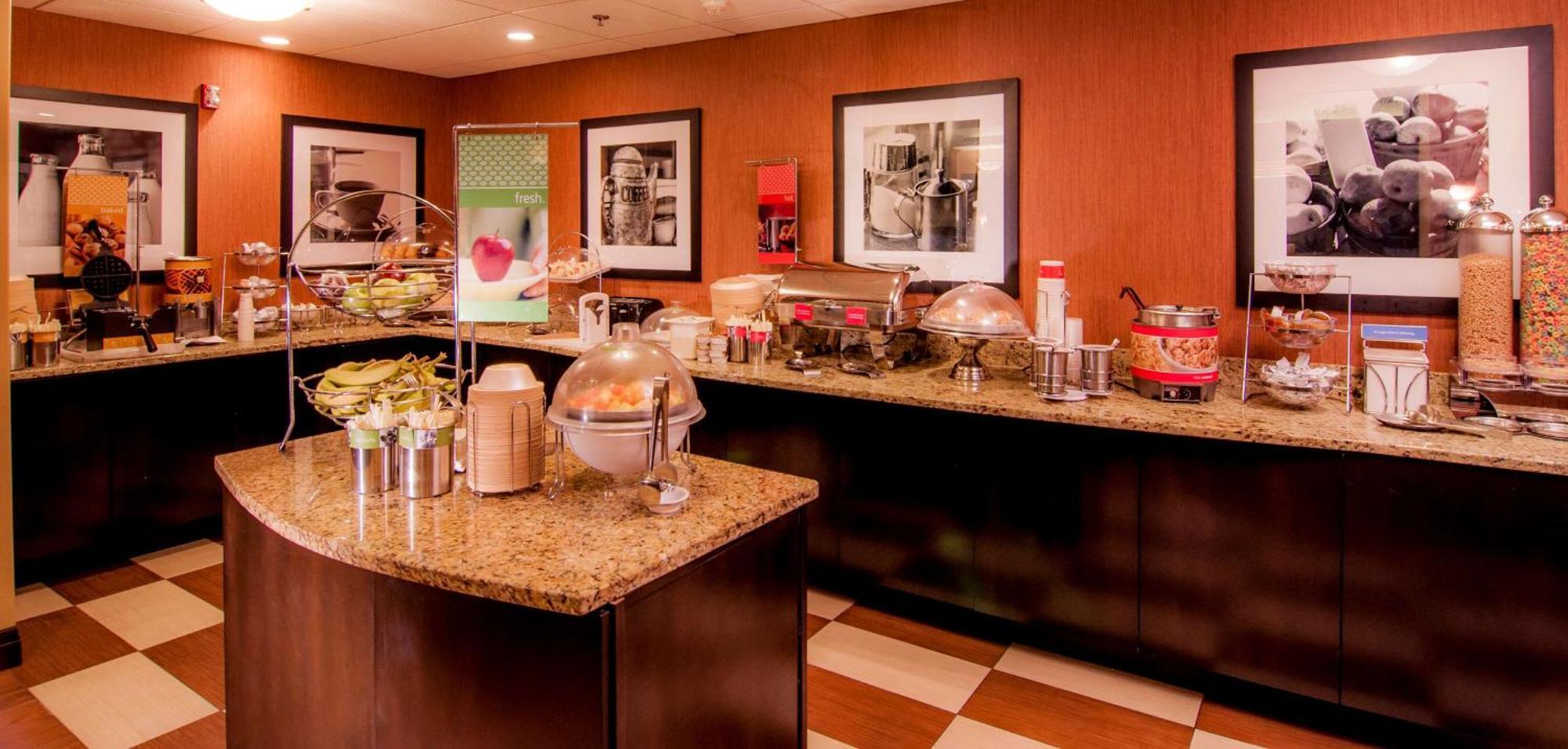 Hampton Inn & Suites Tampa-North מראה חיצוני תמונה