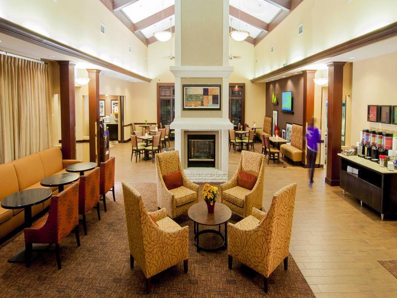 Hampton Inn & Suites Tampa-North מראה חיצוני תמונה